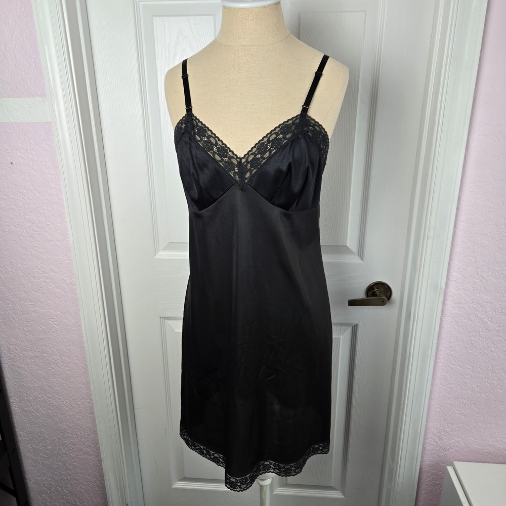 Vanity Fair‎ Vintage Black Full Slip Size 34 Nylon Lace Nightgown Lingerie USA